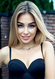 Yana 27 years old Ukraine Chernivtsi, European bride profile, step2love.com